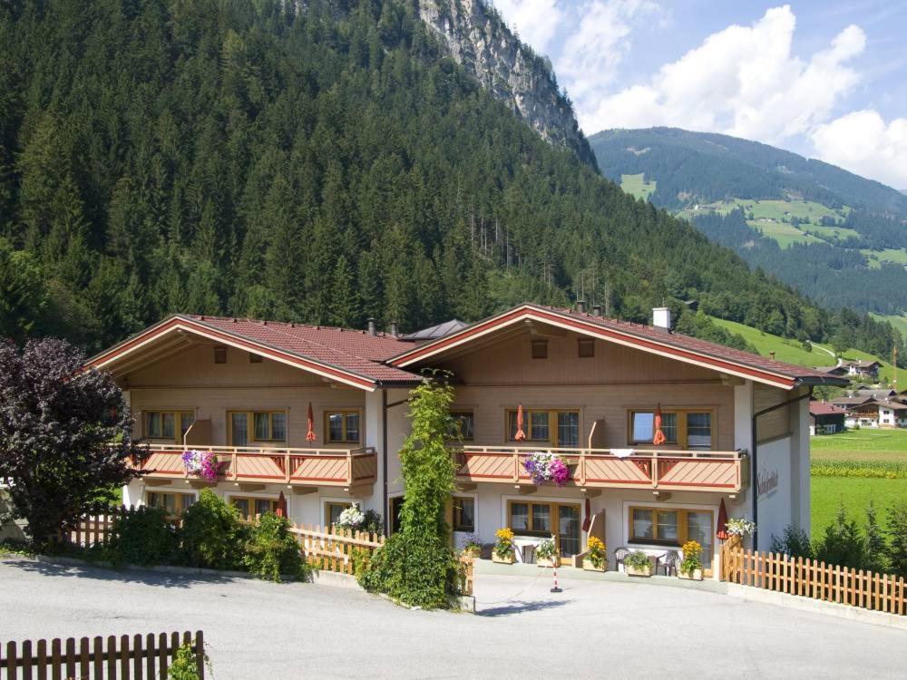 Alpin-Hotel Schrofenblick Майргофен Екстер'єр фото